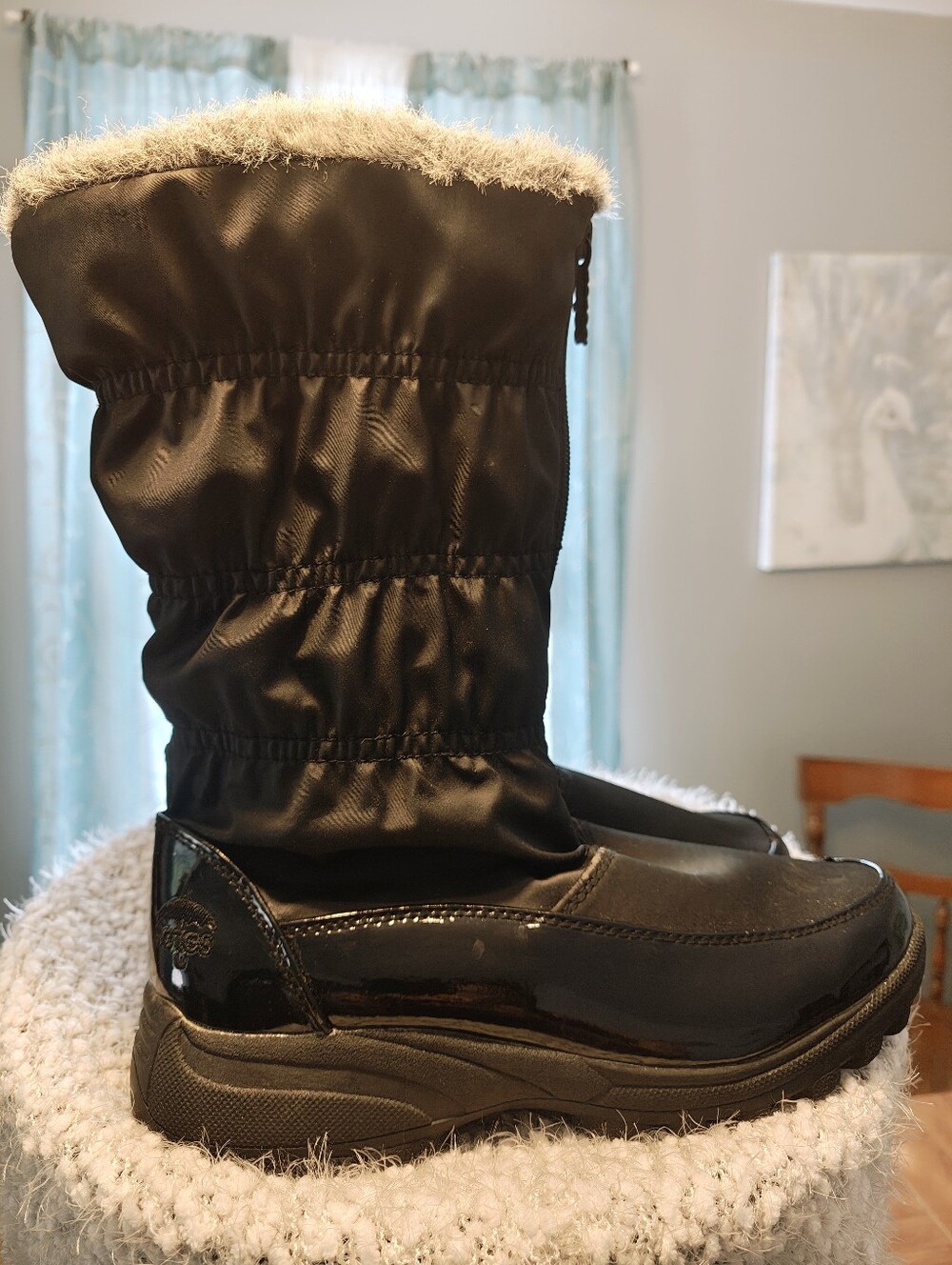 Totes All Weather Black Winter Boots – Faux Fur Trim – Rugged Tread Wm Sz 7